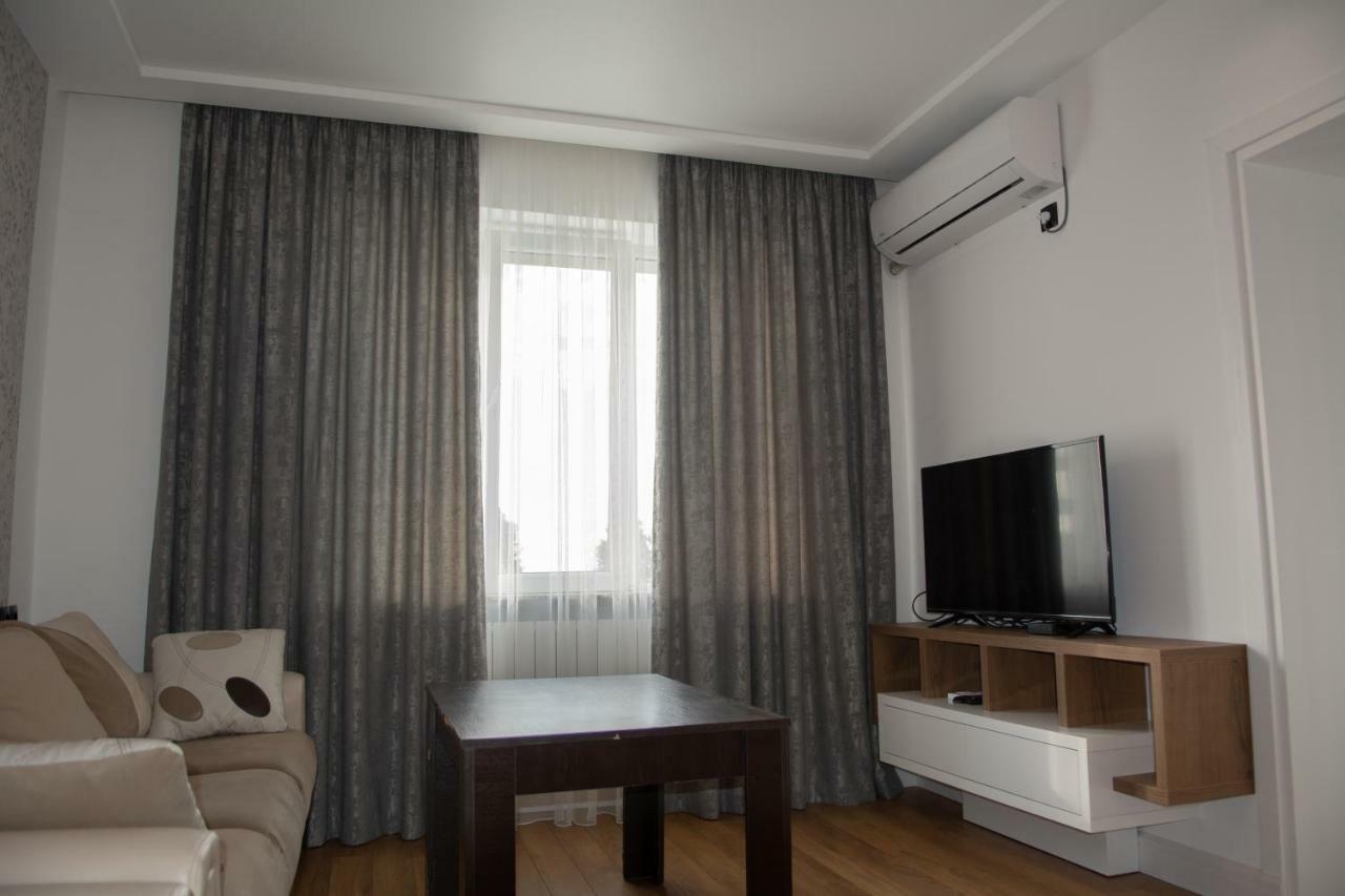 Apartment With Sea View Батумі Екстер'єр фото