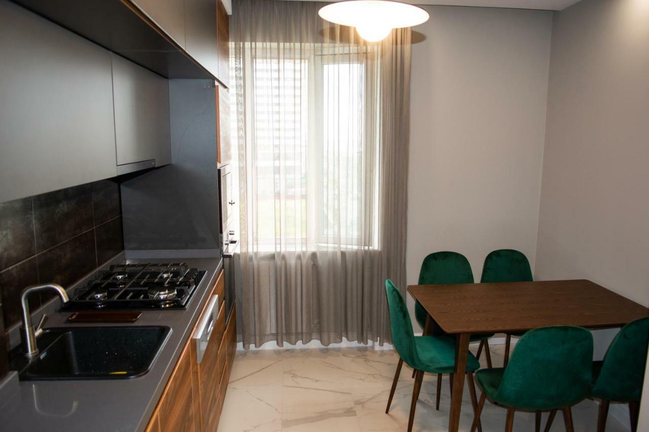 Apartment With Sea View Батумі Екстер'єр фото